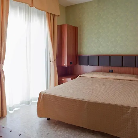 Hotel La Lanterna 3*