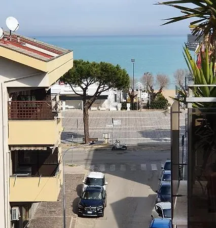 La Lanterna Hotel 3*