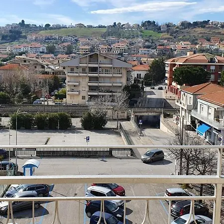 Hotel La Lanterna 3*