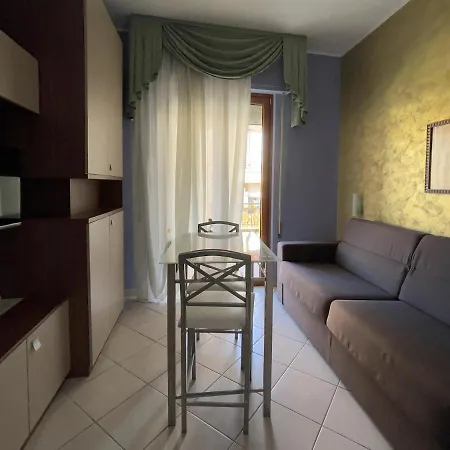 La Lanterna 3*