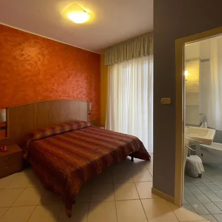 Ξενοδοχείο La Lanterna 3*