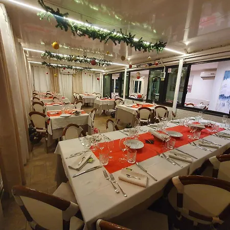 La Lanterna 3*