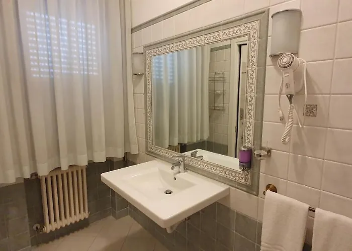 Отель La Lanterna 3*