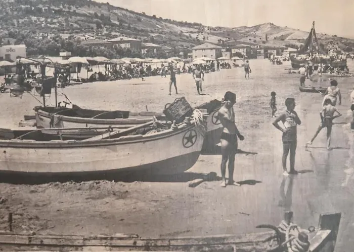 La Lanterna Отель Сильви-Марина