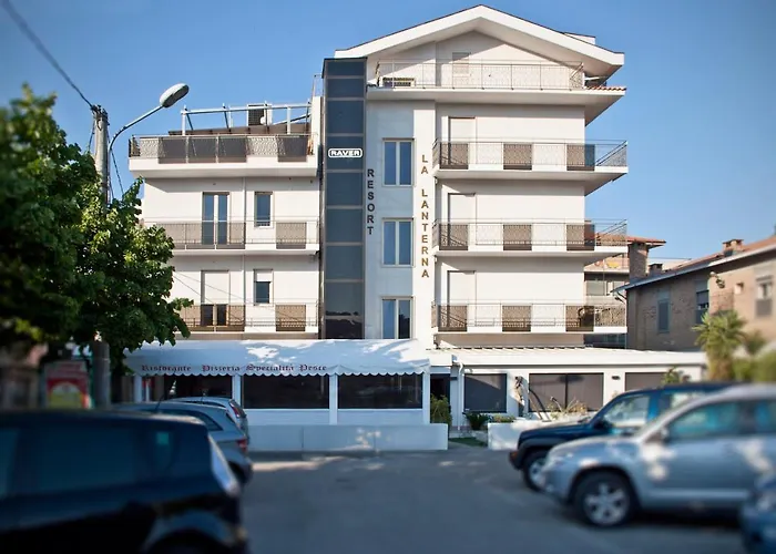 Hotel La Lanterna 3*