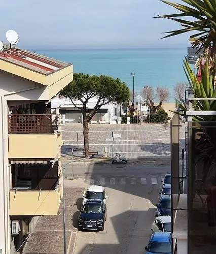 La Lanterna Hotel 3*