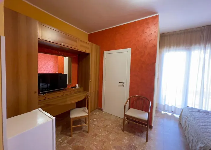 La Lanterna Отель 3*